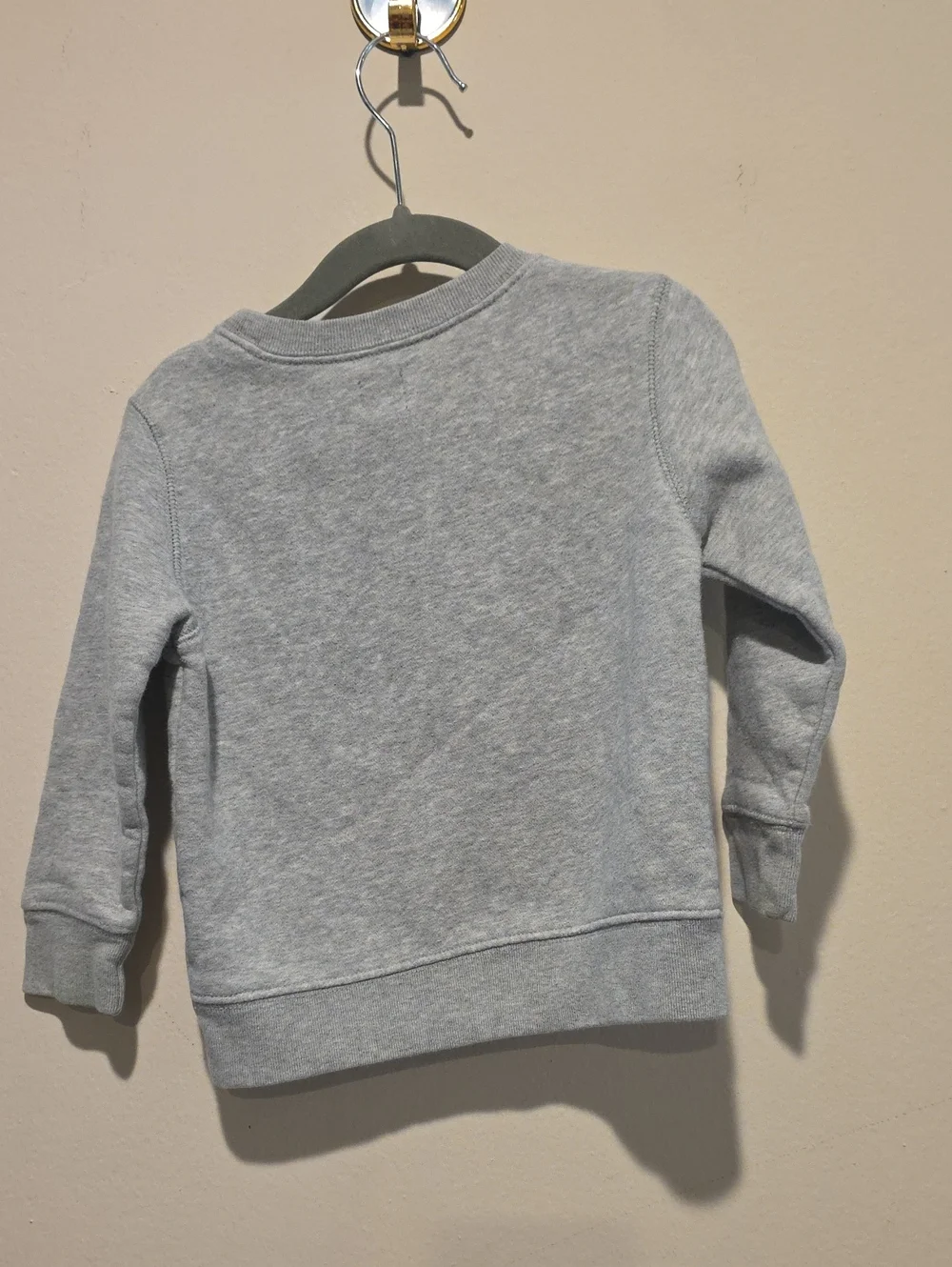 GAP Kids Light Gray Sweatshirt with Navy Logo 2t